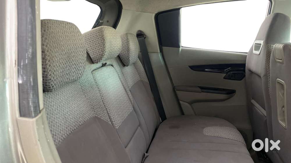 Mahindra Kuv 100 2016-2017 Mfalcon G80 K6 5str, 2017, Petrol