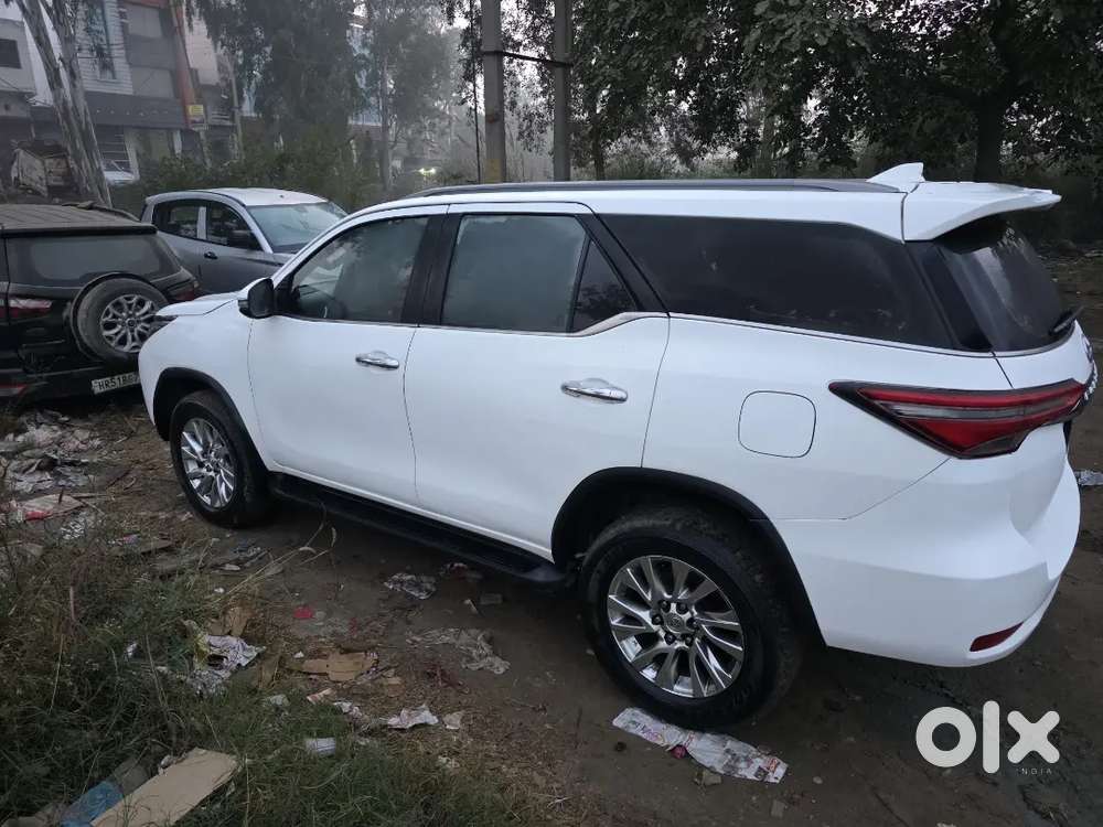 Toyota Fortuner Diesel 2018 Variant