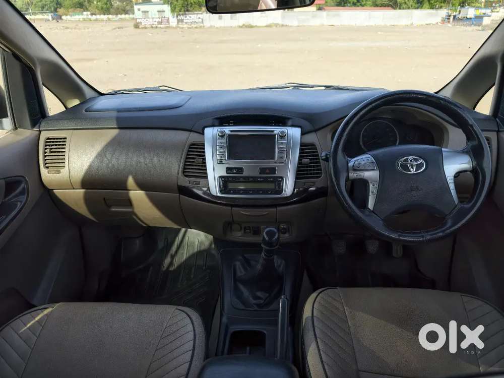 Toyota Innova 2015 Diesel 2nd Owner