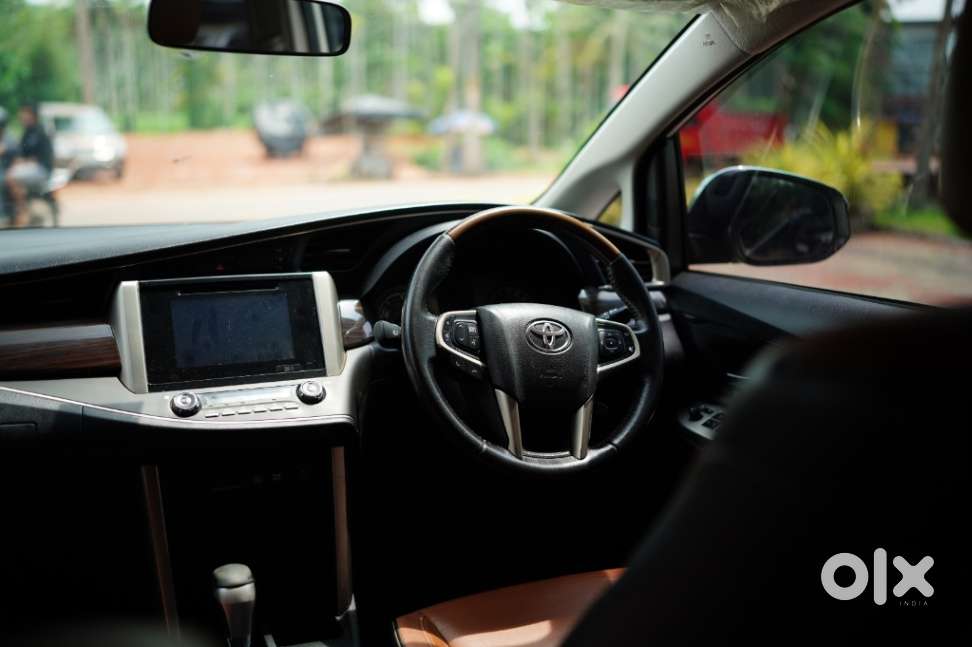 Toyota Innova Crysta 2.8 Z, 2017, Diesel