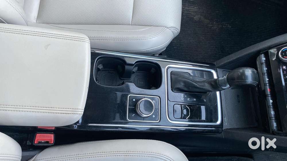 Mahindra Xuv700 2.2 Ax 7 Diesel At Luxury Pack Str, 2021, Diesel