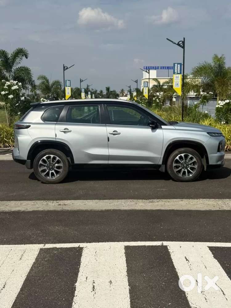 Maruti Suzuki Grand Vitara 1.5 Alpha Plus Intelligent Hybrid Ecvt, 2..