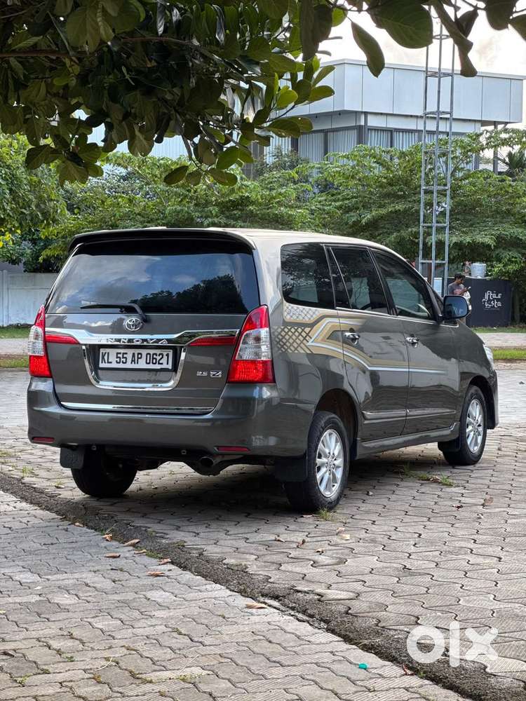 Toyota Innova 2.5 Z Diesel 7 Seater, 2015, Diesel