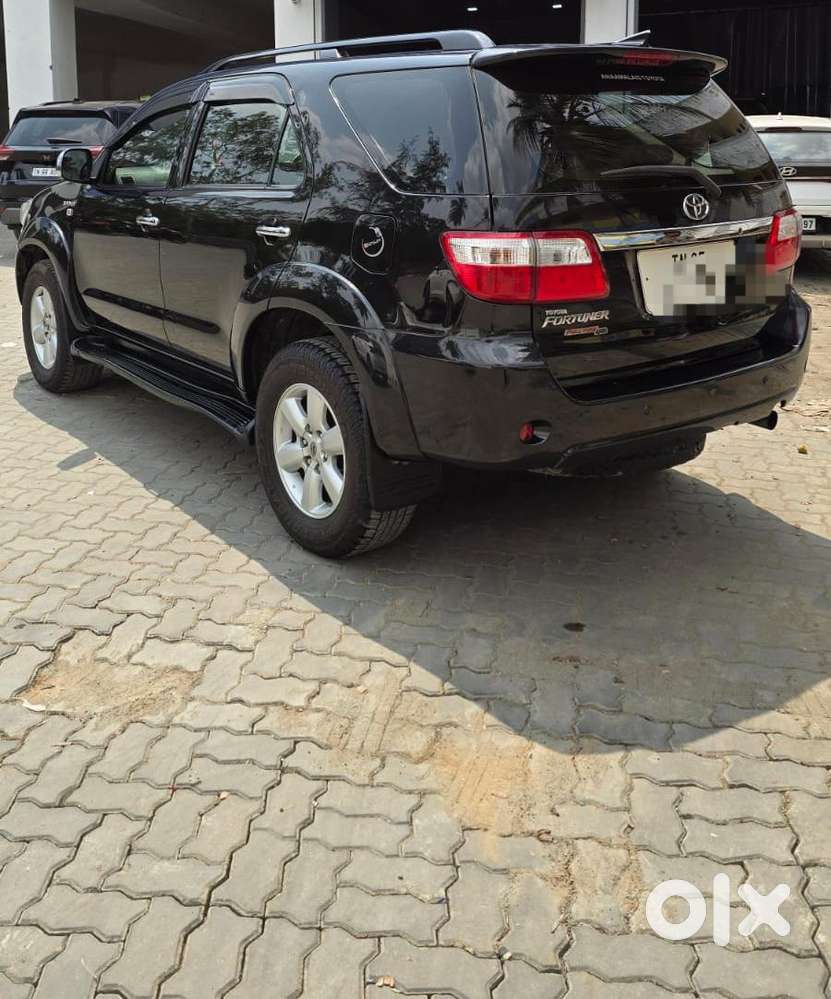 Toyota Fortuner, 2011, Diesel