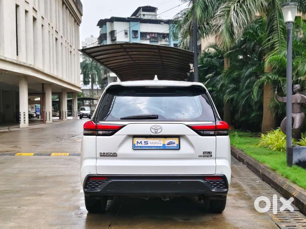 Toyota Innova Hycross 2.0 Zx Hybrid 7 Str, 2023, Petrol