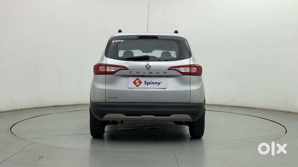 Renault Triber Rxz, 2023, Petrol