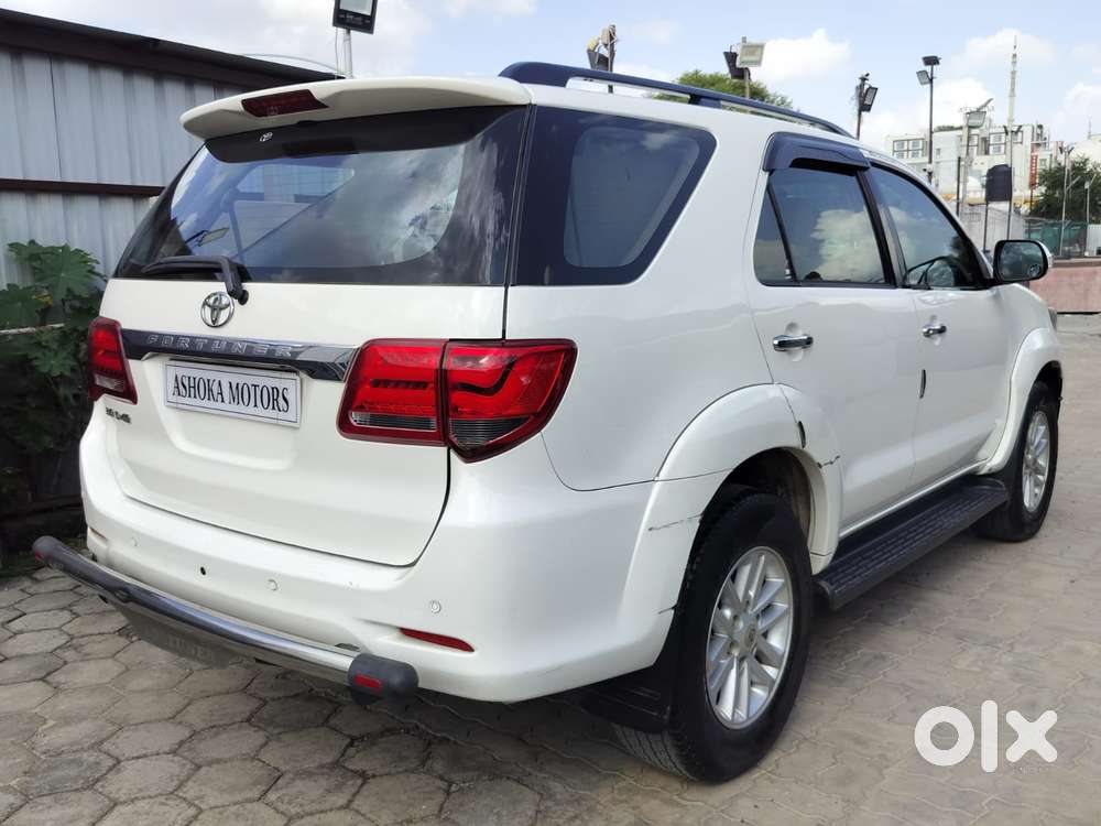 Toyota Fortuner 4x2 Manual, 2014, Diesel