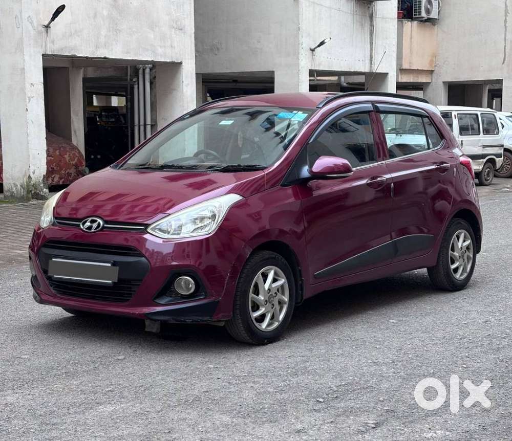 Hyundai Grand I10 Sportz, 2016, Petrol