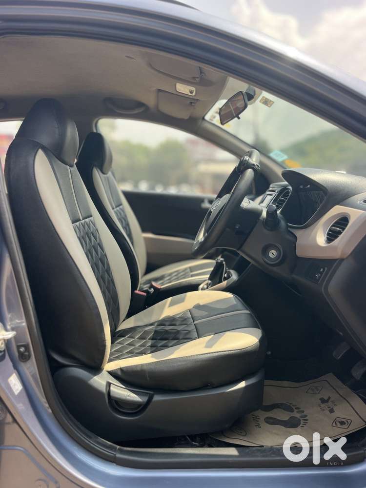 Hyundai Grand I10 Sportz, 2016, Petrol