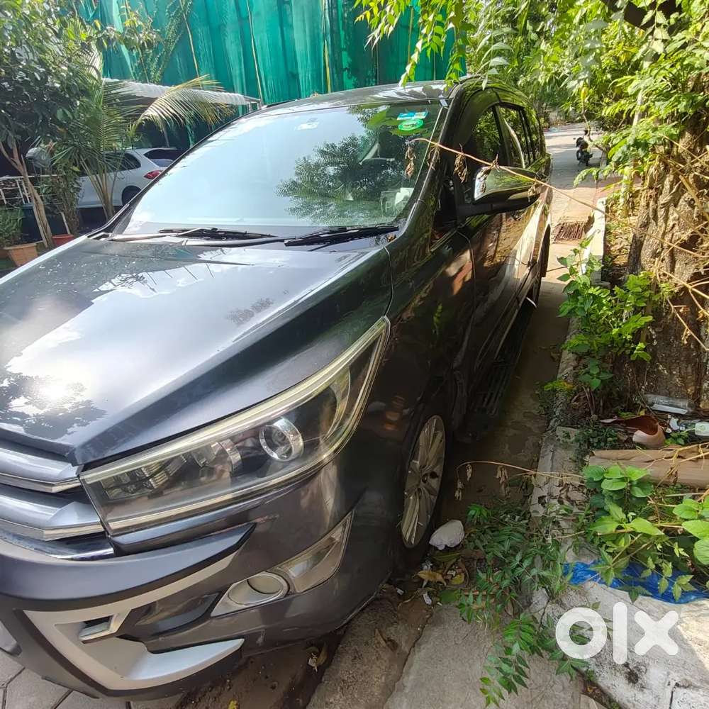 Toyota Innova Crysta 2016 Diesel 115000 Km Driven