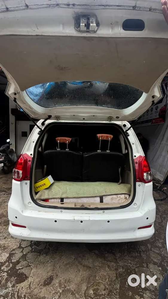 Maruti Suzuki Ertiga Lxi 2017