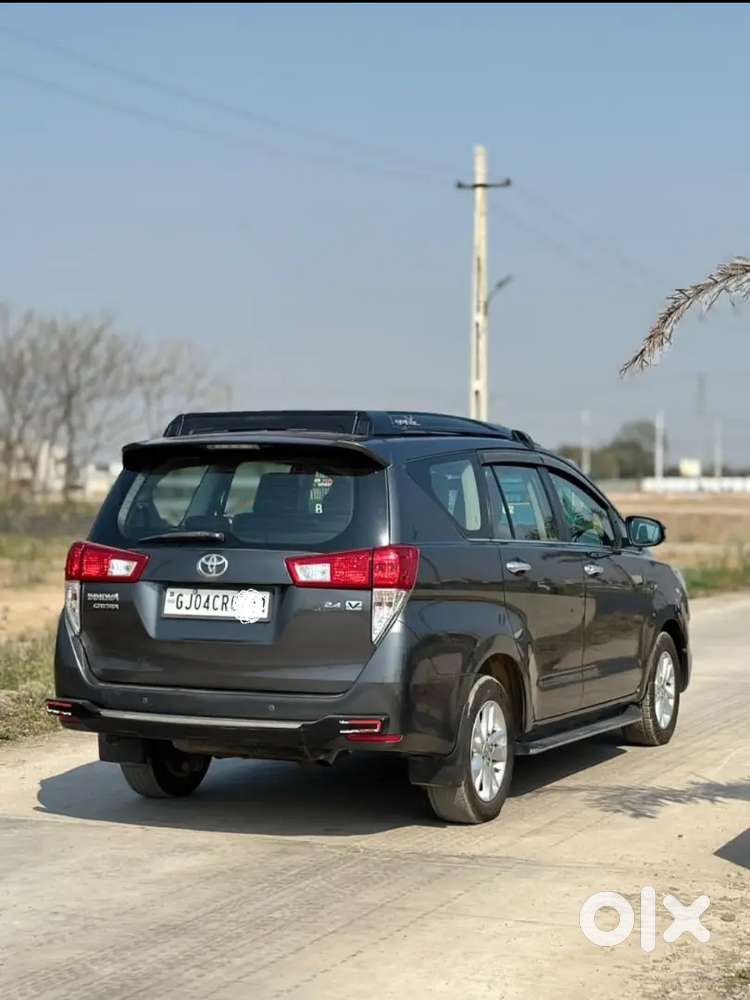 Toyota Innova Crysta 2018 Diesel Well Maintained