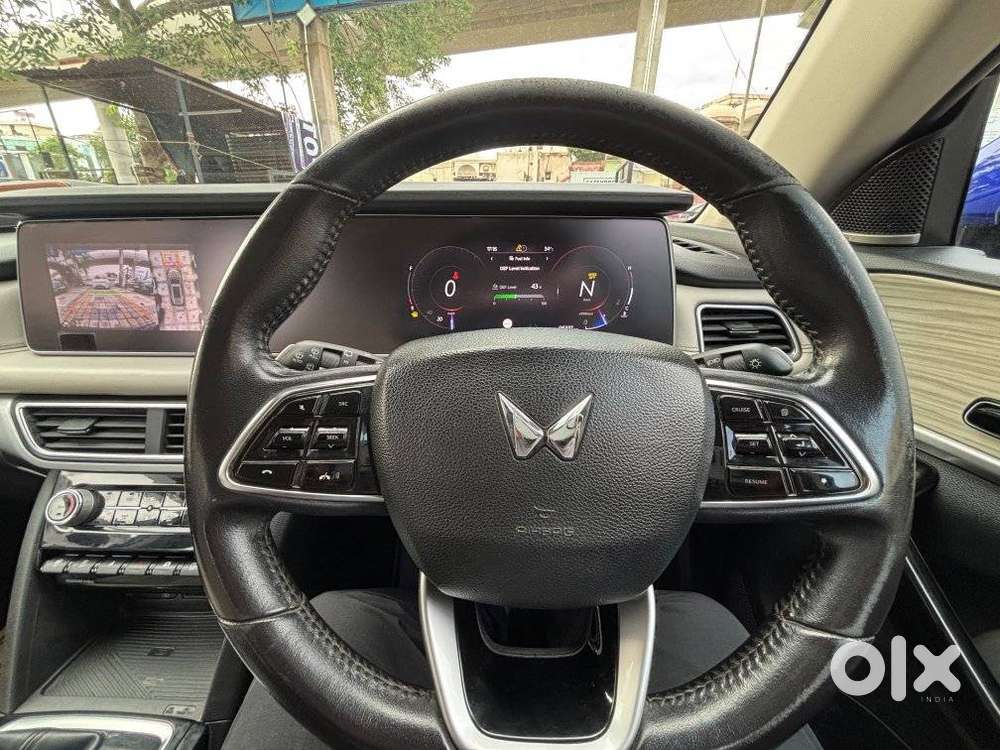 Mahindra Xuv 7xo Ax7 Diesel, 2023, Diesel