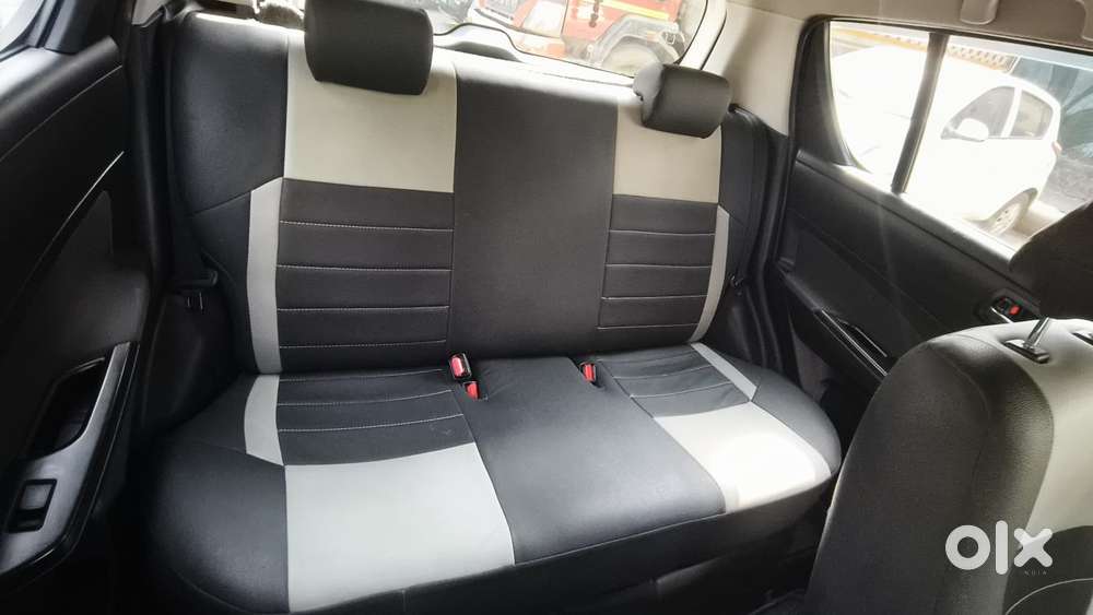 Maruti Suzuki Swift Vxi, 2012, Petrol