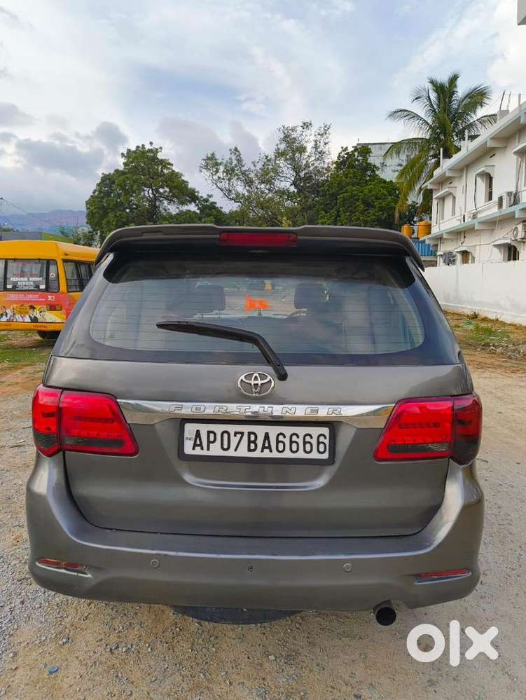 Toyota Fortuner 2011 Diesel Well Maintained