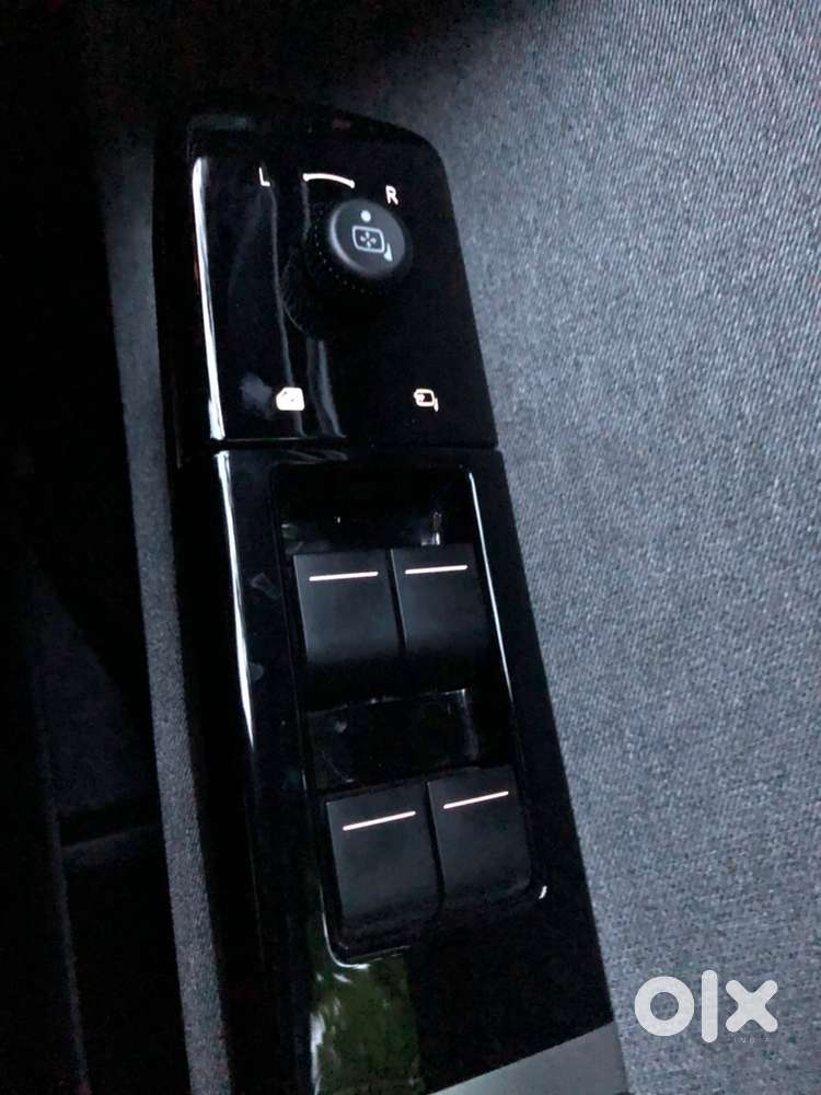 Tata Sierra Pure+ Automatic Petrol  4200 Km  A1 Condition