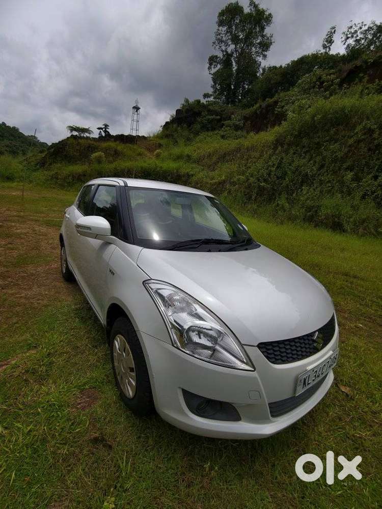 Maruti Suzuki Swift Vxi + Manual, 2014, Petrol