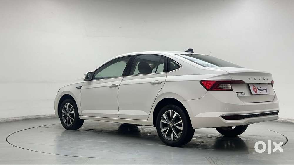 Skoda Slavia Style 1.0l Tsi Mt, 2022, Petrol