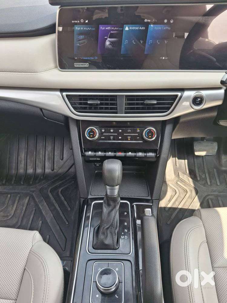 Mahindra Xuv700 2.2 Ax 7 Diesel At Str, 2023, Diesel