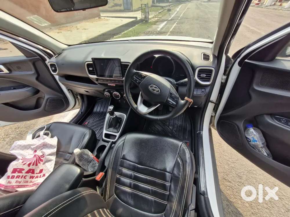 Hyundai Venue 2020 Diesel 62500 Km Driven