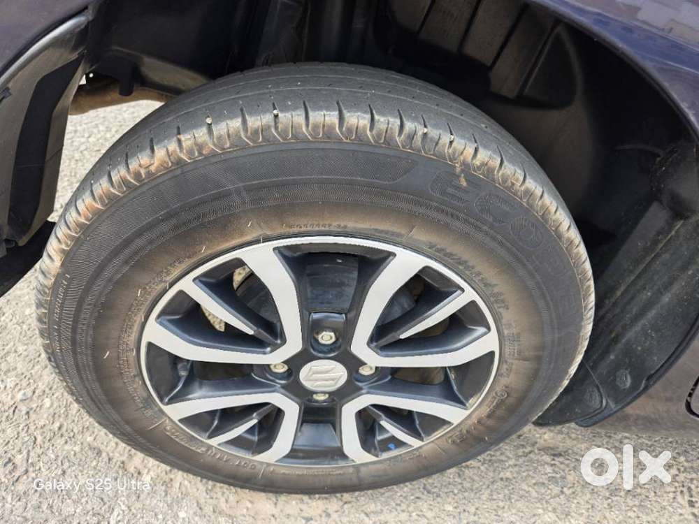 Maruti Suzuki Swift Amt Vvt Zxi, 2023, Petrol