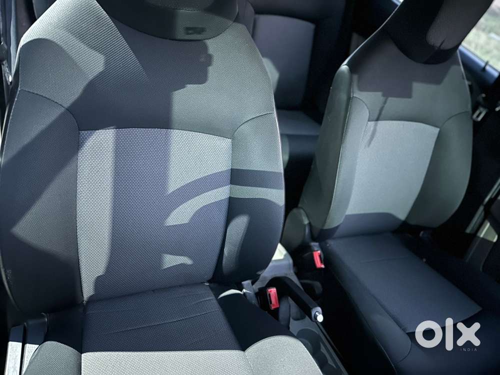 Tata Tiago Petrol 2017