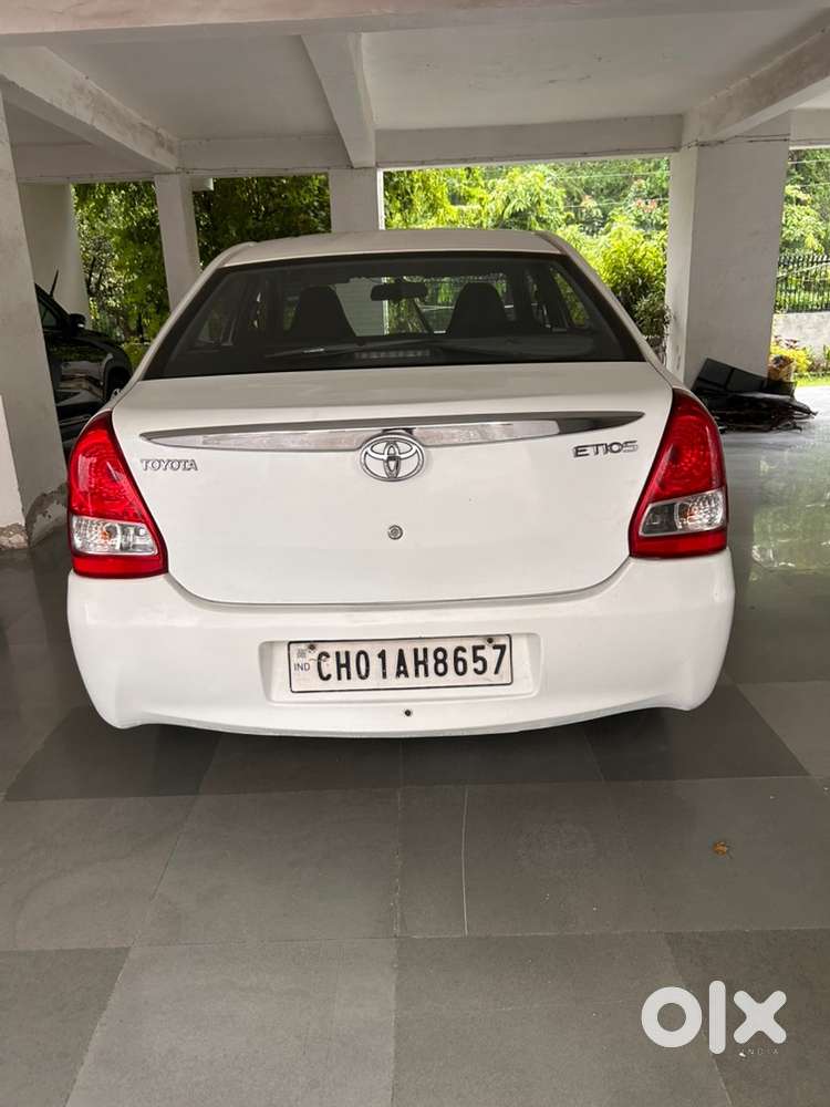 Toyota Etios Petrol Manual 2011