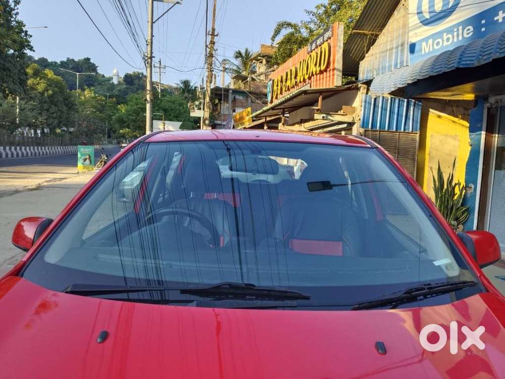 Ford Figo, 2015, Petrol