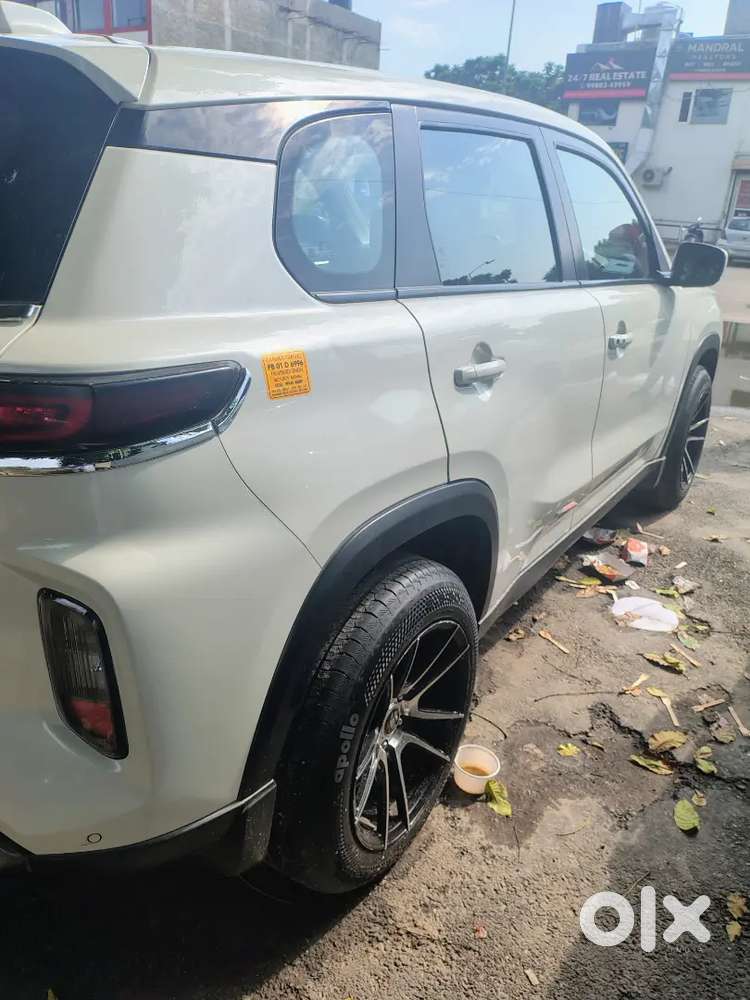 Toyota Urban Cruiser 2022 Hyryder Drive