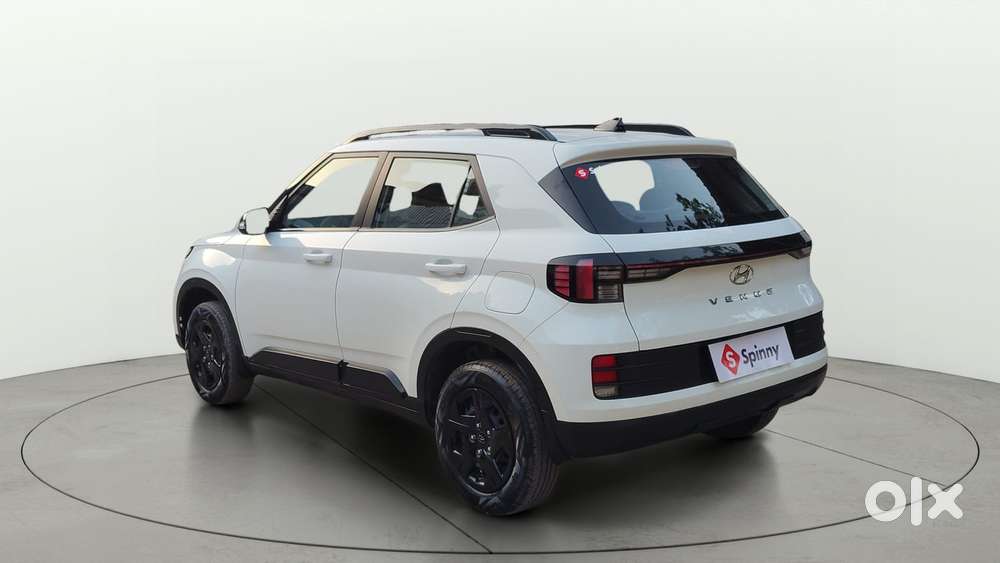 Hyundai Venue S (o) 1.2 Petrol Knight Edition, 2024, Petrol