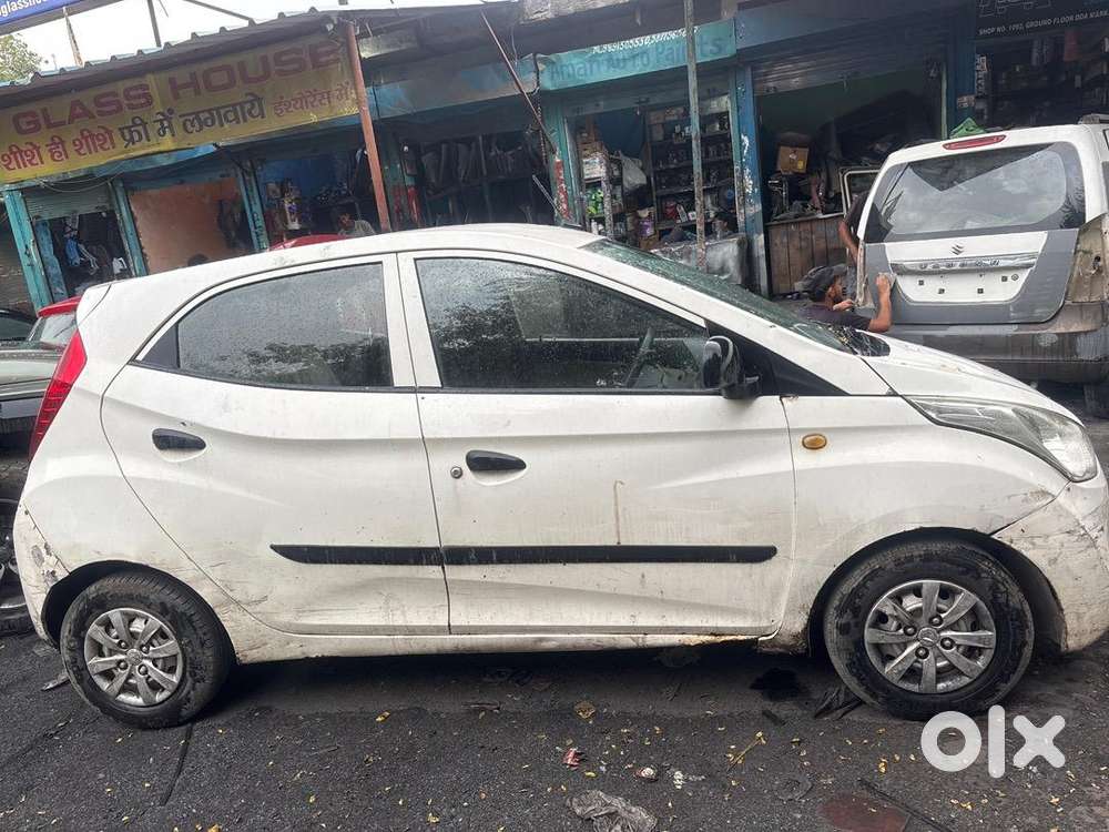 Hyundai Eon 2012 Petrol 90800 Km Driven
