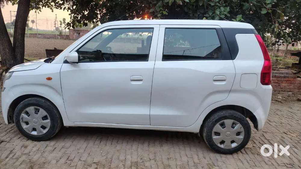 New Condition 1st Owner