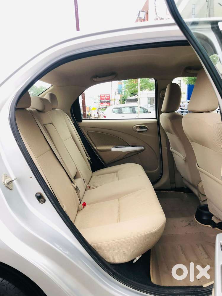 Toyota Etios 1.5 V, 2017, Petrol