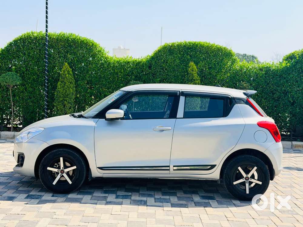 Maruti Suzuki Swift Vxi Optional, 2022, Petrol