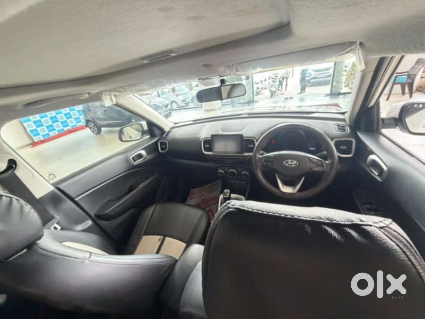 Hyundai Venue Sx Dual Tone Turbo, 2022, Petrol