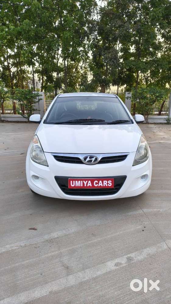 Hyundai I20 Sportz 1.2 Bs-iv, 2011, Petrol
