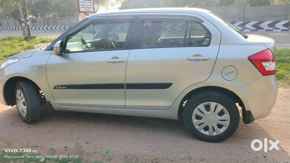 Maruti Suzuki Swift Dzire 1.2 Vxi Bsiv, 2015, Petrol
