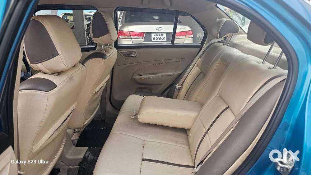 Maruti Suzuki Swift Dzire 1.2 Vxi Bsiv, 2013, Petrol