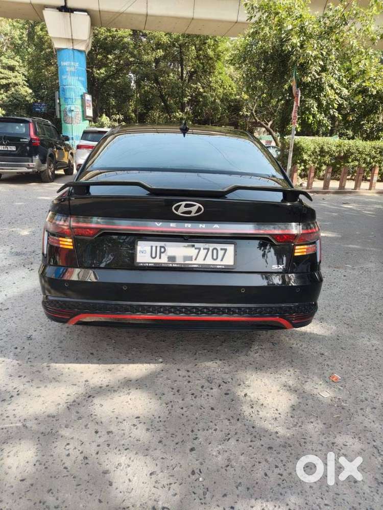 Hyundai Verna Sx 1.5 Petrol Ivt, 2025, Petrol