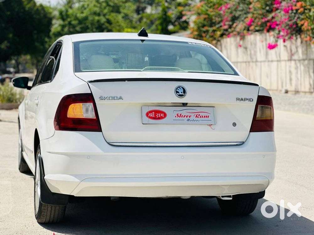 Skoda Rapid 1.0 Style At, 2021, Petrol