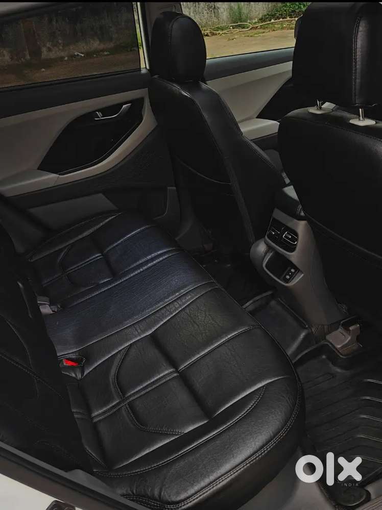 Creta 2024 Petrol (so) Sun Roof And Moon Roof
