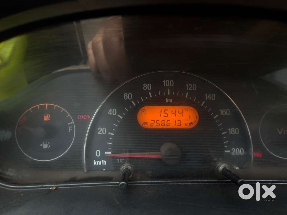 Tata Indica Vista Tdi Ls (2013) - Custom Interior & Dual-tone Finish