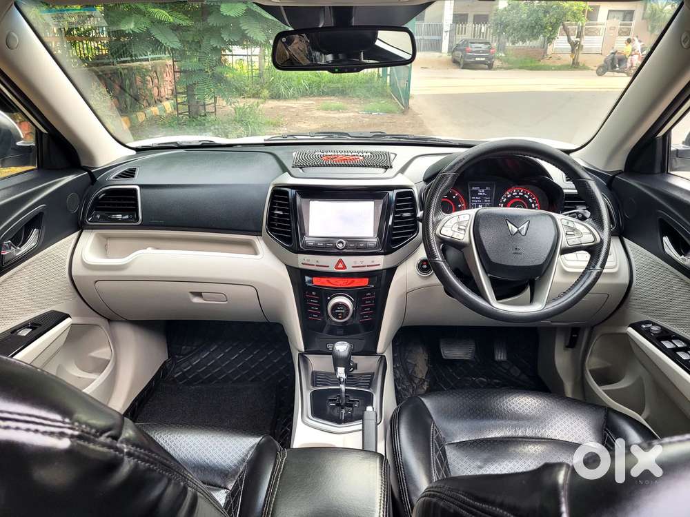 Mahindra Xuv300 W8 Amt Diesel, 2022, Diesel