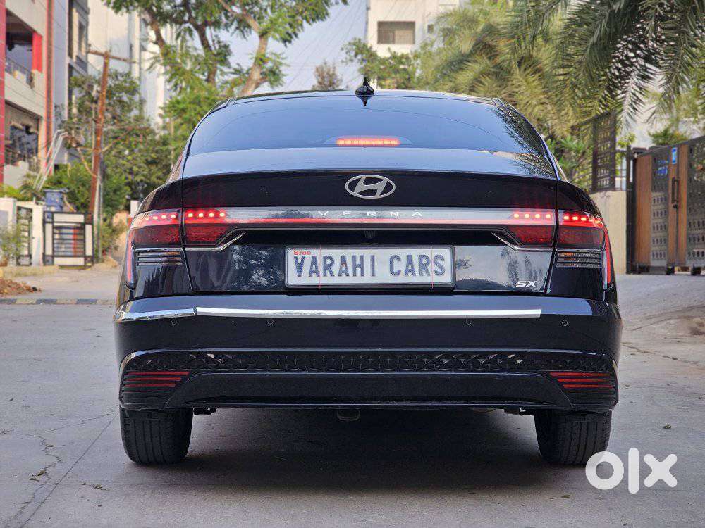 Hyundai Verna Sx(o) Petrol At, 2023, Petrol