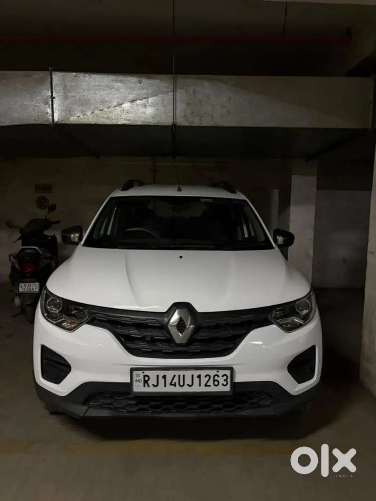 Renault Triber 2023 Petrol Well Maintained