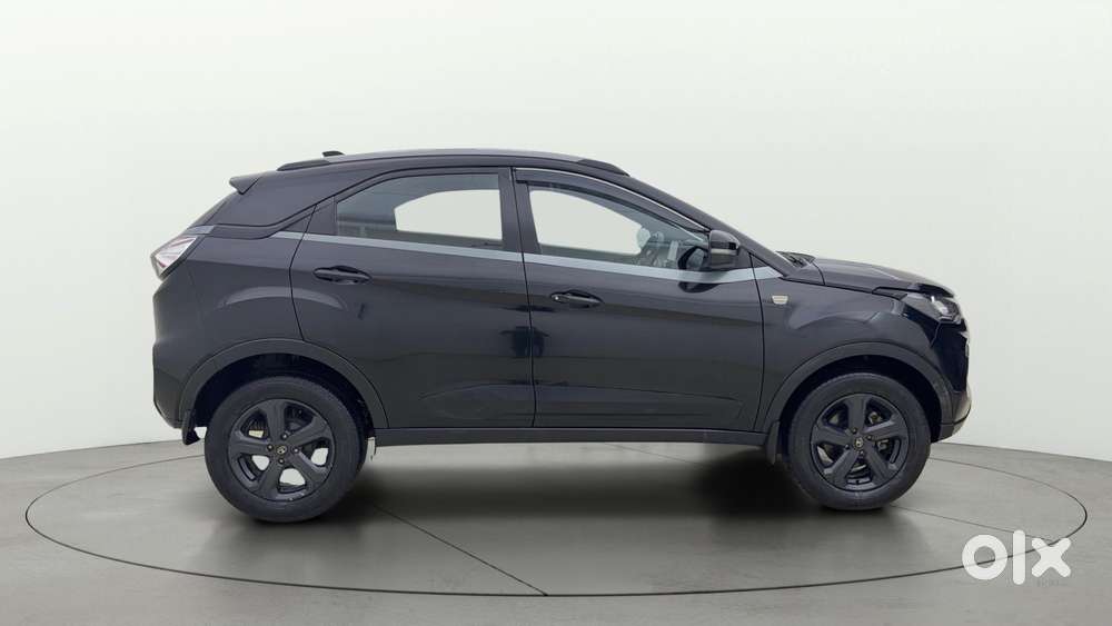 Tata Nexon 1.5 Revotorq Xz Plus (l) Dark Edition, 2021, Petrol