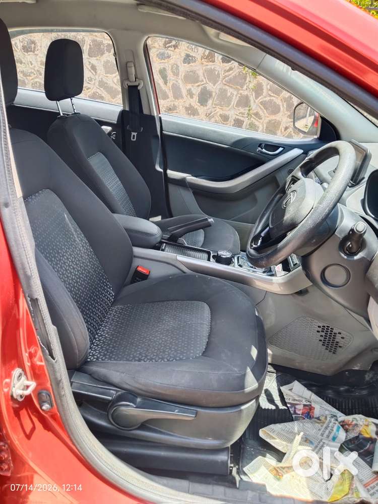 Tata Nexon 1.2 Revotron Xza Plus, 2019, Petrol