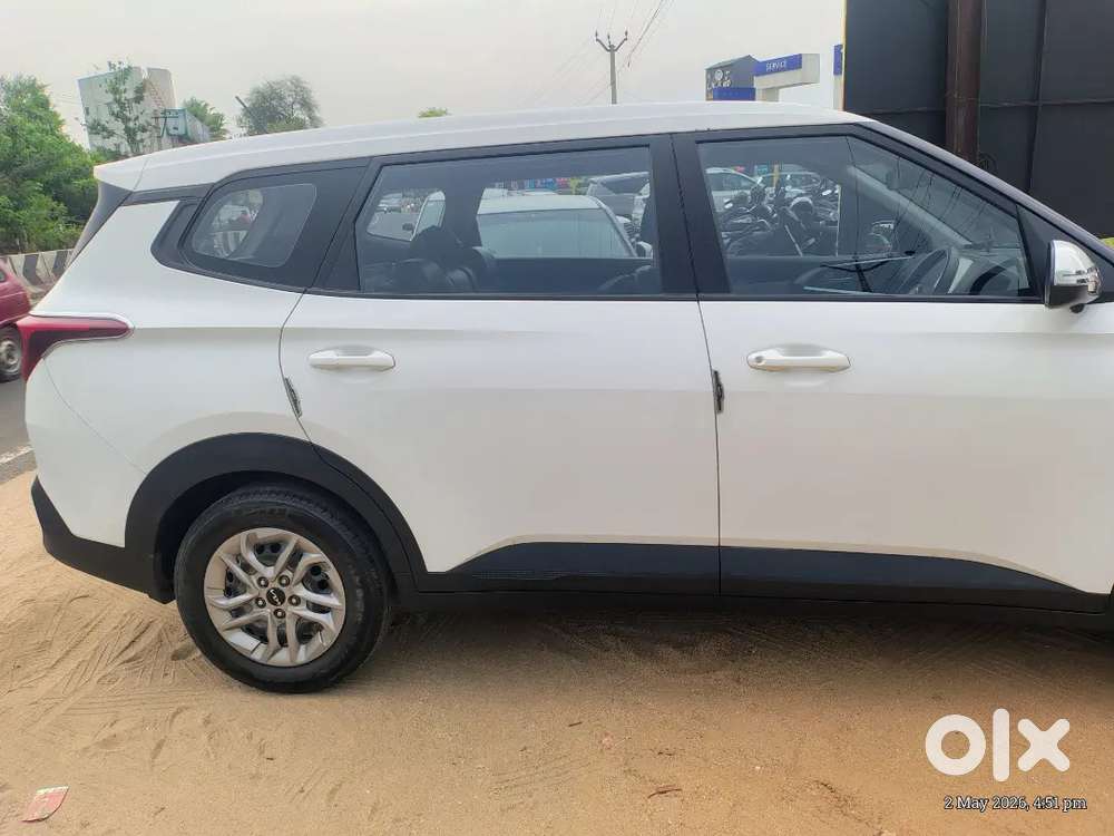 Kia Carens 2022 Petrol Good Condition