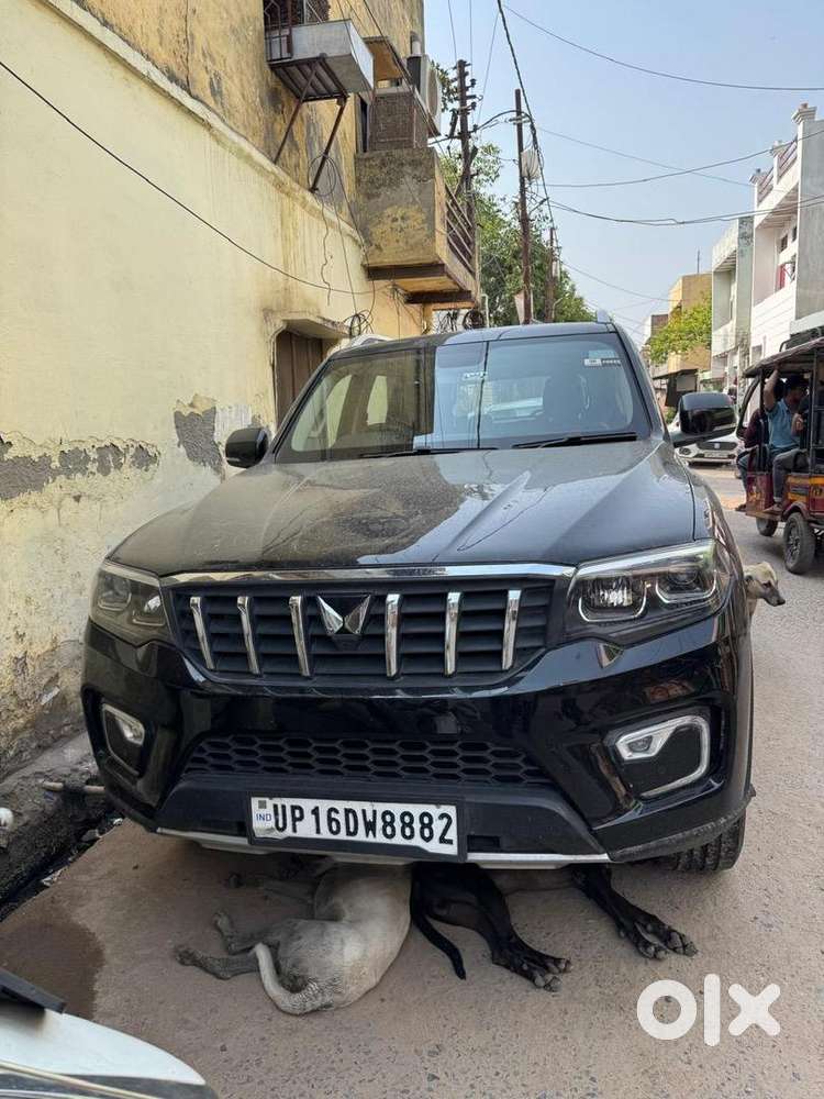 Mahindra Petrol 2023 Automatic