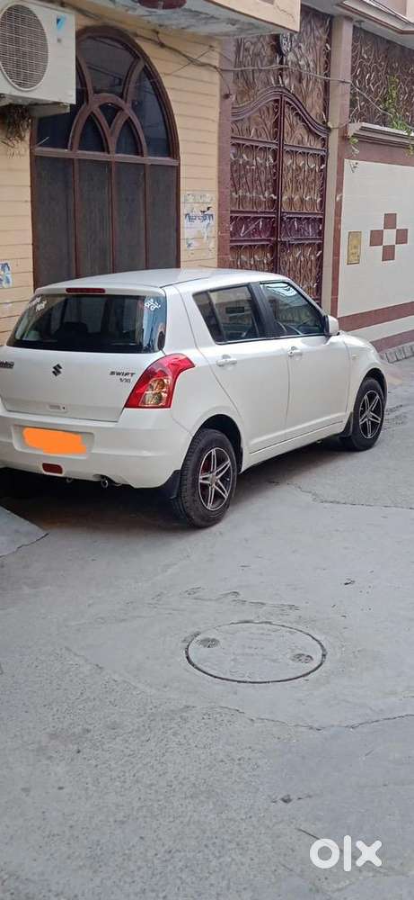 Maruti Suzuki Swift 2010 Petrol 95000 Km Driven